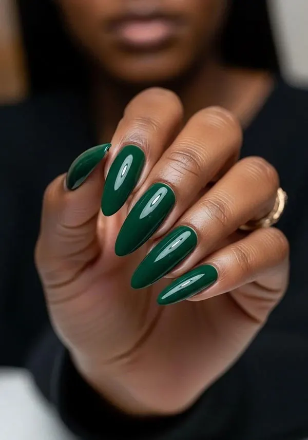 Green nail design 14