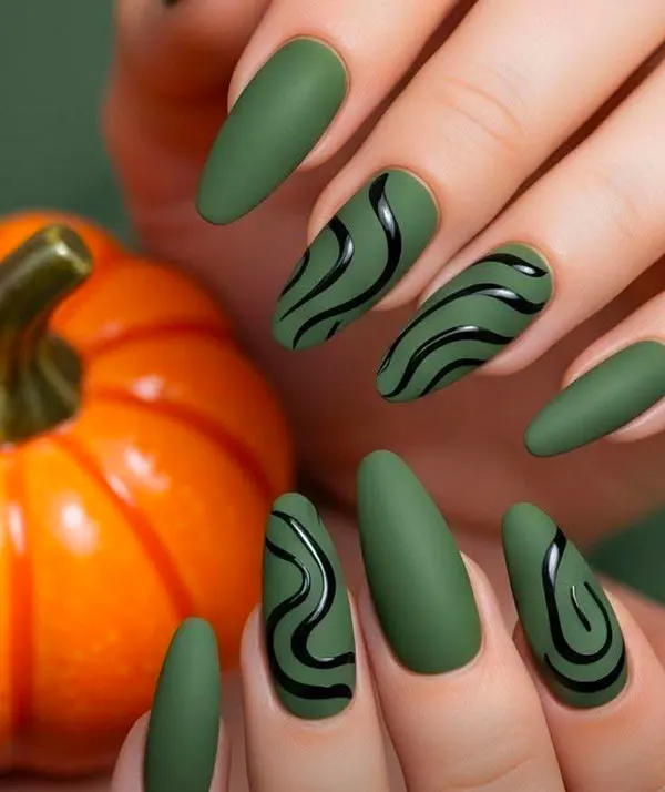Green nail design 29