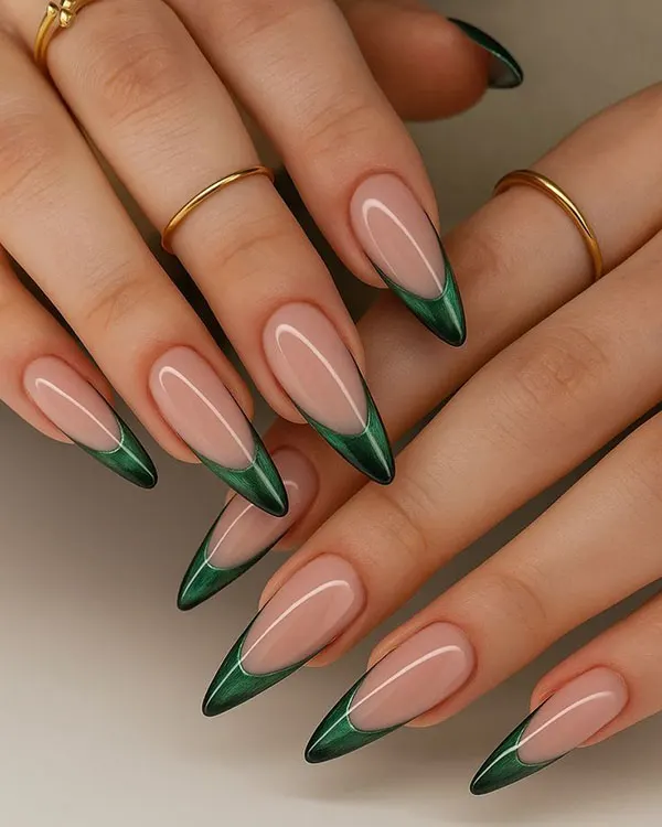 Green nail design 31