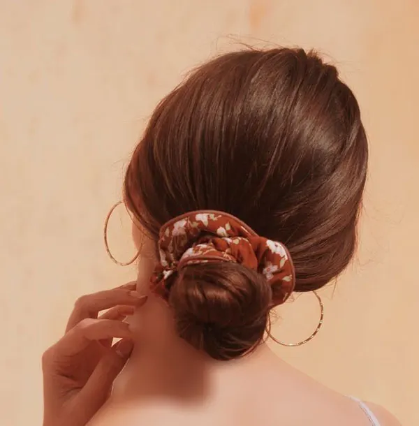 Hairstyle with elastic 2