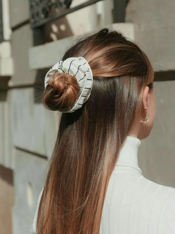 Hairstyle with elastic 21