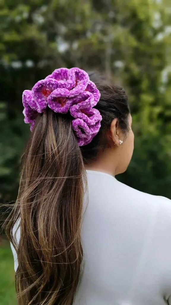 Hairstyle with elastic 5
