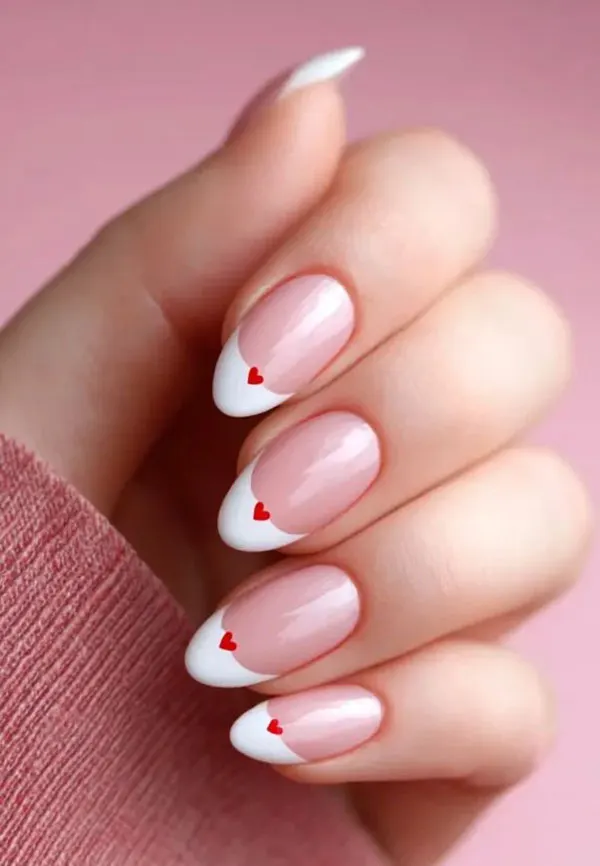 33 طرح ناخن قلبی دخترانه؛ وقتی جزئیات کوچیک، حالِ دلتو لو میده 💅 24 Heart nail design 24
