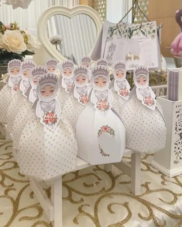 Homework party decor 13