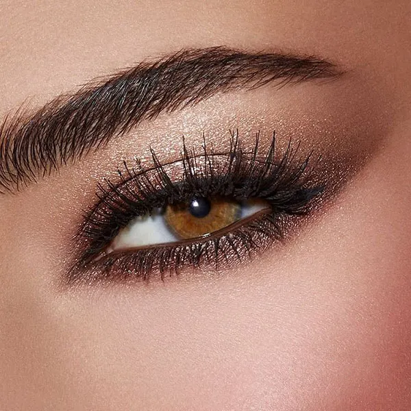 Light eye makeup 26