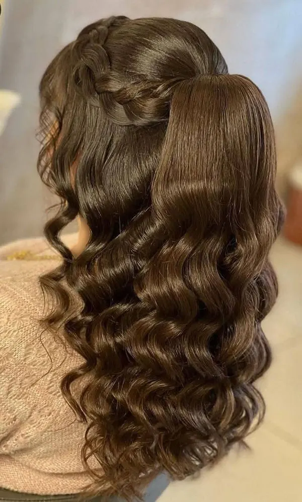 Long curly hairstyle 12