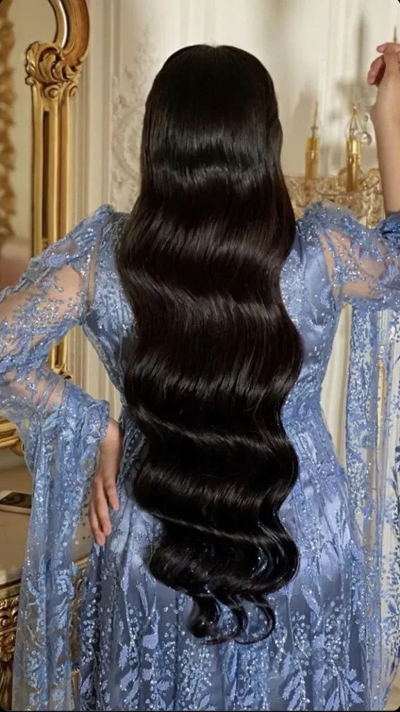 Long curly hairstyle 20
