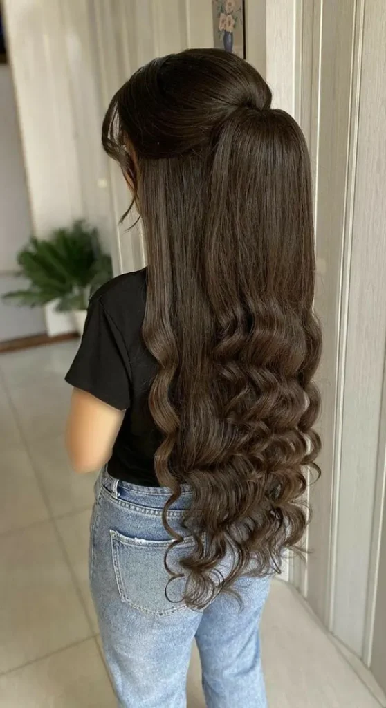 Long curly hairstyle 4
