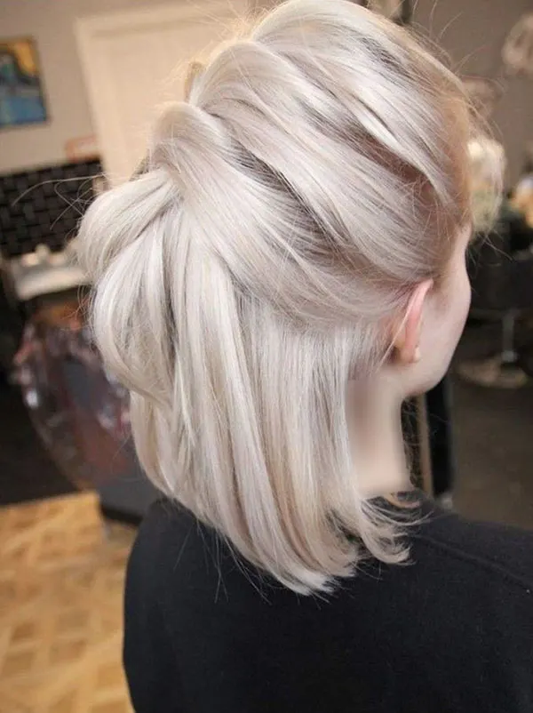 Pearl blonde hair color 18