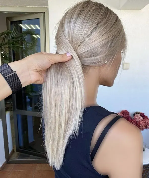 Pearl blonde hair color 21