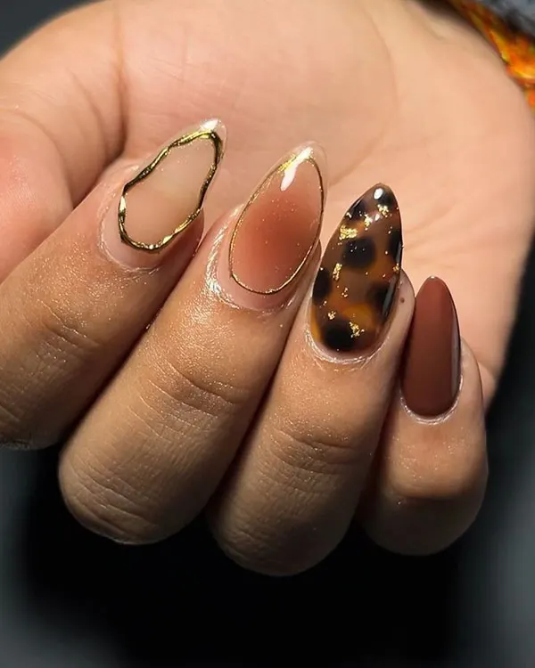 Short almond nail style 5