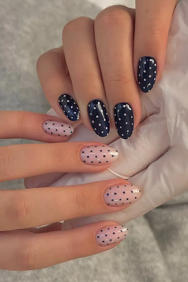 Short almond nail style 7