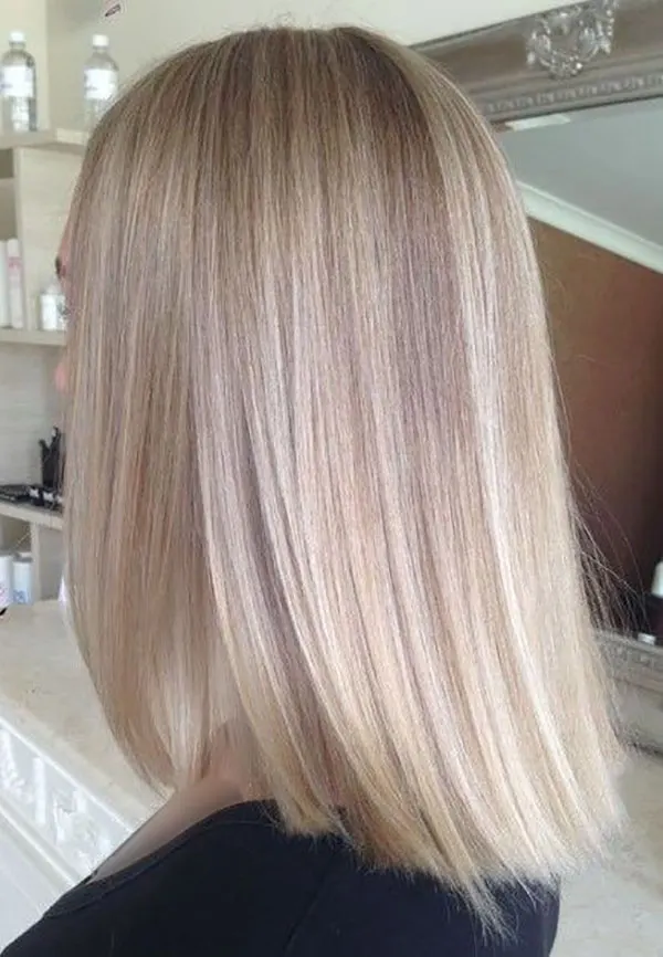 Short hairstyle for girls to the shoulders 11