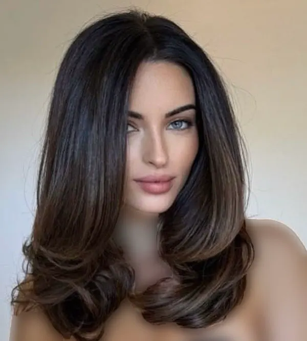 Short hairstyle for girls to the shoulders 21