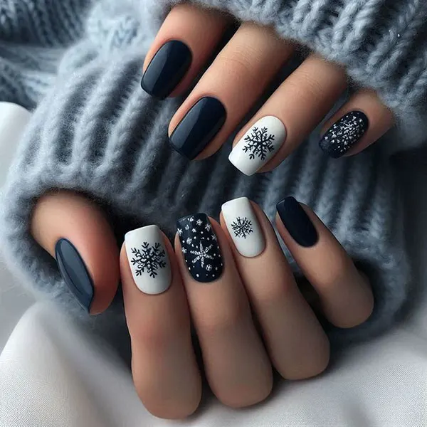 34 ایده طرح برف روی ناخن؛ دیزاین یخی و دلبر برای روزای سرد 💅❄️ 26 Snow design on nails 21