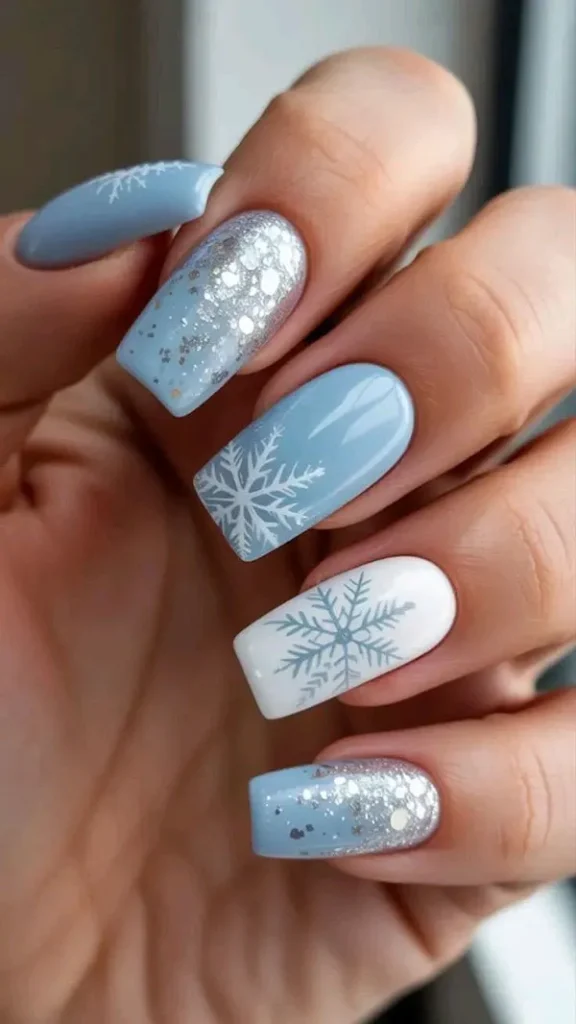 34 ایده طرح برف روی ناخن؛ دیزاین یخی و دلبر برای روزای سرد 💅❄️ 28 Snow design on nails 23