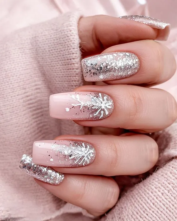 34 ایده طرح برف روی ناخن؛ دیزاین یخی و دلبر برای روزای سرد 💅❄️ 10 Snow design on nails 5