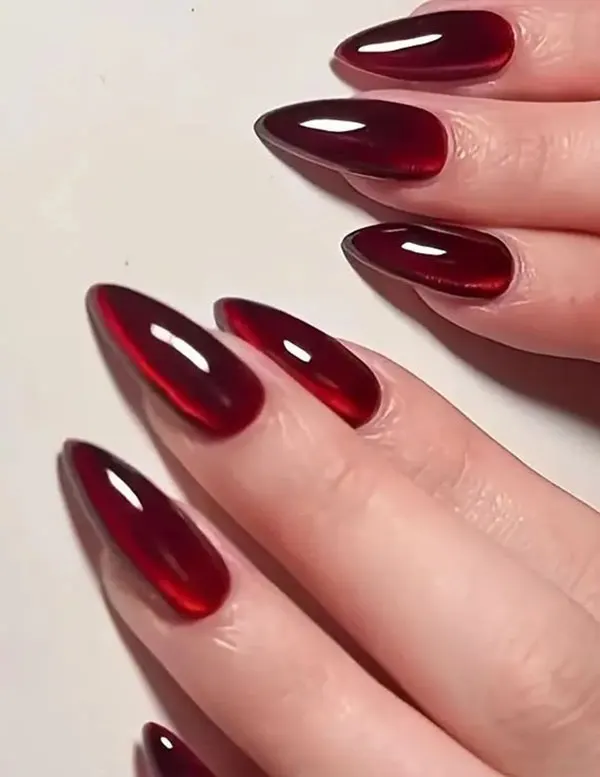 35 ایده کاشت ناخن قرمز شیک؛ مخصوص مهمونیها و شبای خاص ❤️ 17 Stylish red nail implant 16