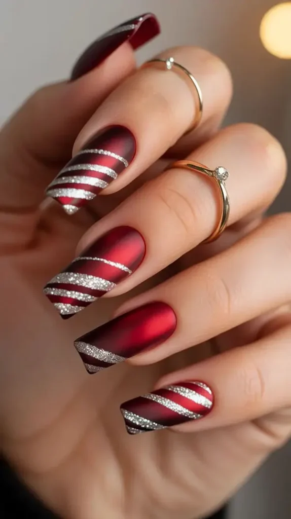 جدیدترین طرح ناخن کریسمسی 2026؛ امسال همه عاشقشن! 18 The latest Christmas nail design 16