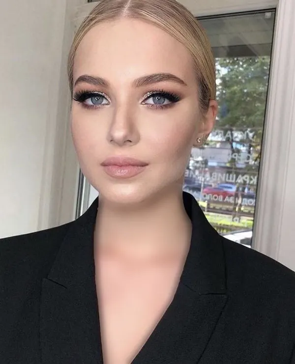 جدیدترین میکاپ لایت اروپایی 2026؛ نچرال ولی خفن برای هر مناسبت! 24 The latest European light makeup 21