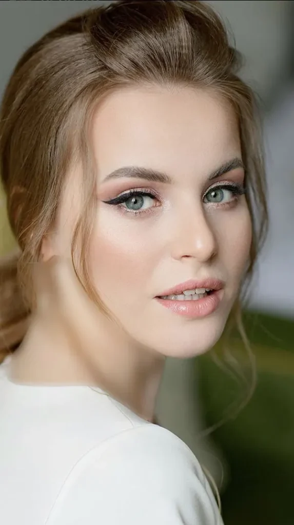 جدیدترین میکاپ لایت اروپایی 2026؛ نچرال ولی خفن برای هر مناسبت! 29 The latest European light makeup 24