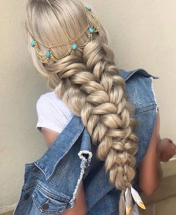 The latest open chignon hairstyle 19