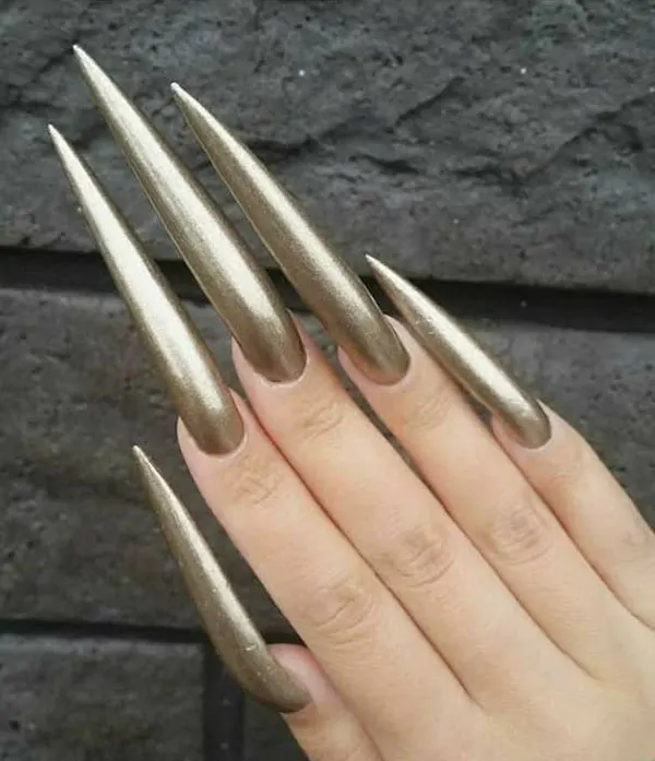 34 عکس از بلندترین ناخن ها؛ یا عاشقشی یا اصلاً نه!😎 20 The longest nail 18
