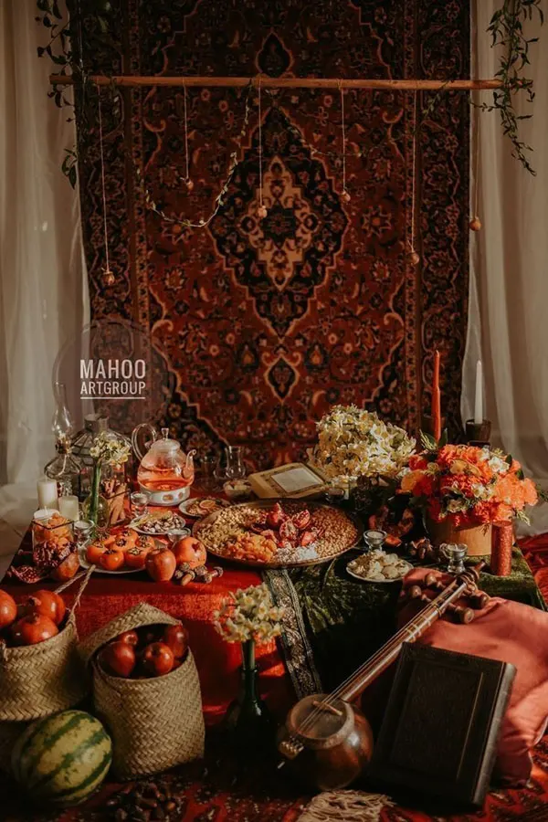34 ایده چیدمان شب یلدا سنتی؛ سادگی اصیل با حالوهوای مادربزرگا ❤️ 13 Traditional Yalda Arrangement 11