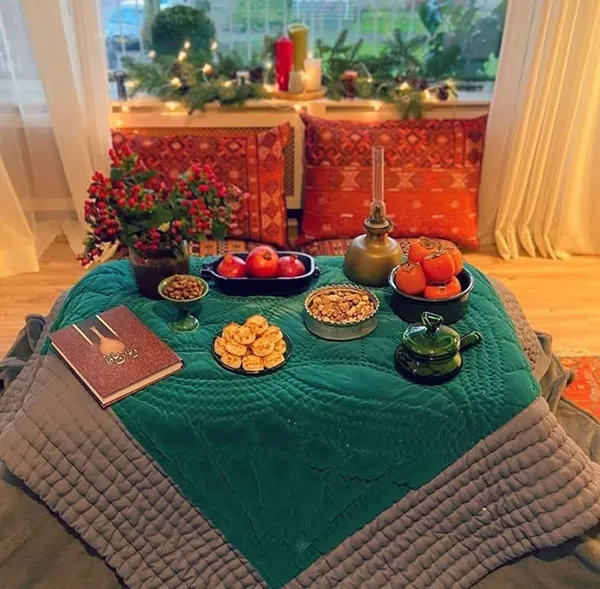 34 ایده چیدمان شب یلدا سنتی؛ سادگی اصیل با حالوهوای مادربزرگا ❤️ 17 Traditional Yalda Arrangement 13
