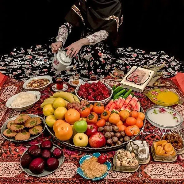 34 ایده چیدمان شب یلدا سنتی؛ سادگی اصیل با حالوهوای مادربزرگا ❤️ 4 Traditional Yalda Arrangement 2