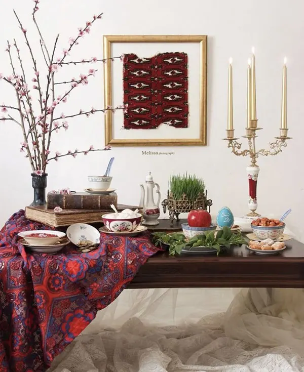34 ایده چیدمان شب یلدا سنتی؛ سادگی اصیل با حالوهوای مادربزرگا ❤️ 25 Traditional Yalda Arrangement 22