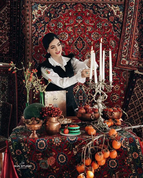 34 ایده چیدمان شب یلدا سنتی؛ سادگی اصیل با حالوهوای مادربزرگا ❤️ 5 Traditional Yalda Arrangement 3