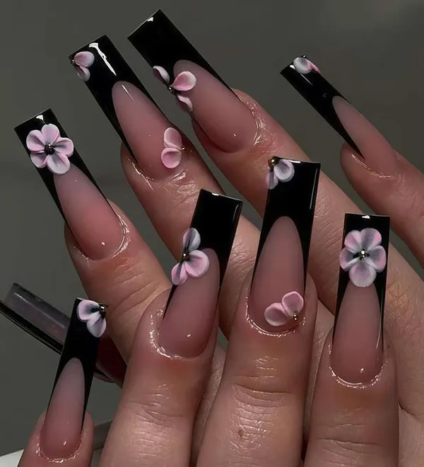 35 مدل ناخن خیلی بلند دخترانه؛ هم وایرال، هم فوقالعاده شیک! 11 Very long nail model 12