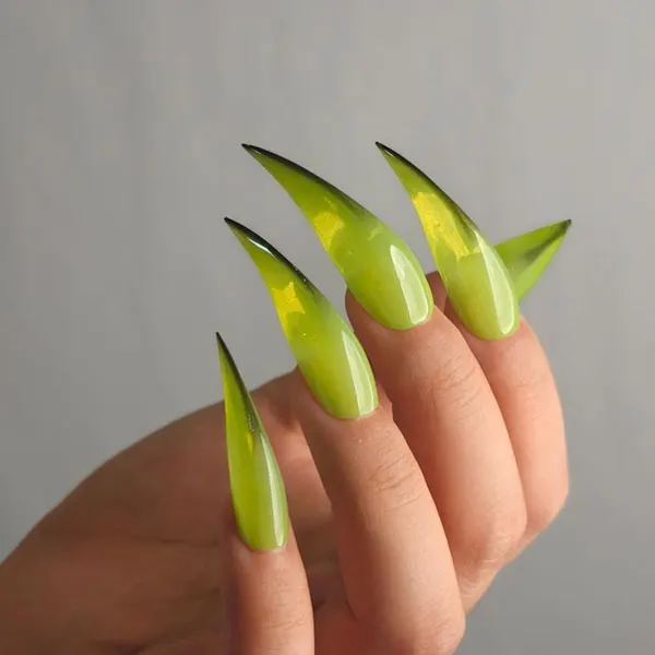 35 مدل ناخن خیلی بلند دخترانه؛ هم وایرال، هم فوقالعاده شیک! 22 Very long nail model 20