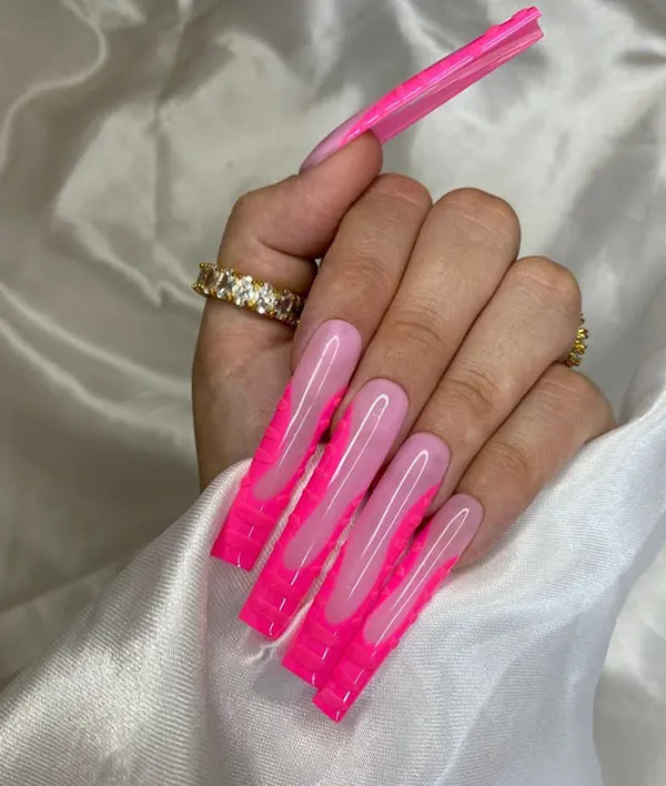 35 مدل ناخن خیلی بلند دخترانه؛ هم وایرال، هم فوقالعاده شیک! 30 Very long nail model 26