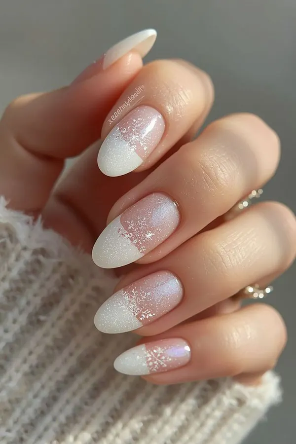 33 طرح ناخن زمستانی دخترانه؛ مدلهای شیک با وایب سرد و برفی! 34 Winter nail design 26