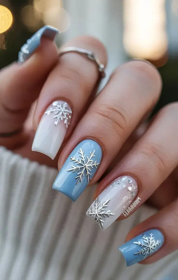 33 طرح ناخن زمستانی دخترانه؛ مدلهای شیک با وایب سرد و برفی! 12 Winter nail design 27