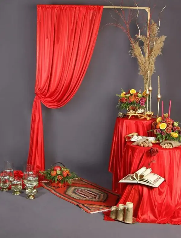 35 ایده دکور شب یلدا برای عکاسی | یه قاب گرم و وایبدار برای عکسای خاطرهساز! 21 Yalda Night Decor for Photography 19