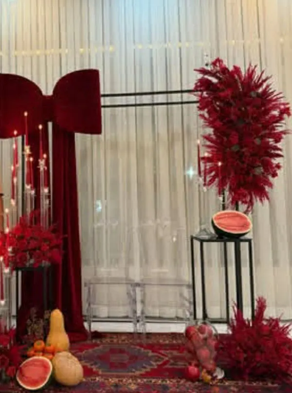 35 ایده دکور شب یلدا برای عکاسی | یه قاب گرم و وایبدار برای عکسای خاطرهساز! 8 Yalda Night Decor for Photography 4