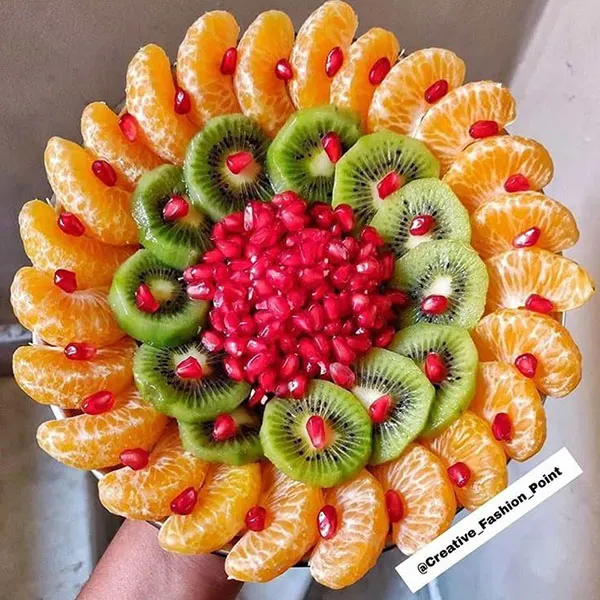 ایده چیدمان میوه شب یلدا 1404 ؛ ترکیب انار و هندونه که دل میبره 🍉 15 Yalda Night Fruit Arrangement 12