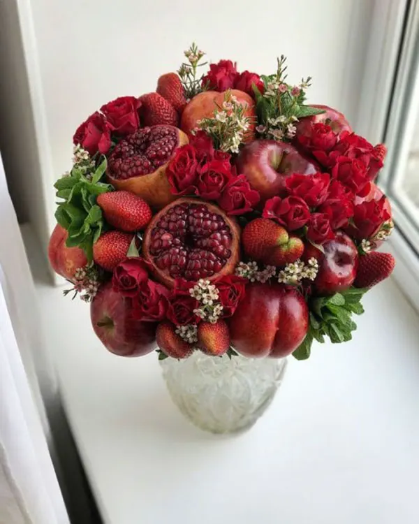 ایده چیدمان میوه شب یلدا 1404 ؛ ترکیب انار و هندونه که دل میبره 🍉 28 Yalda Night Fruit Arrangement 27