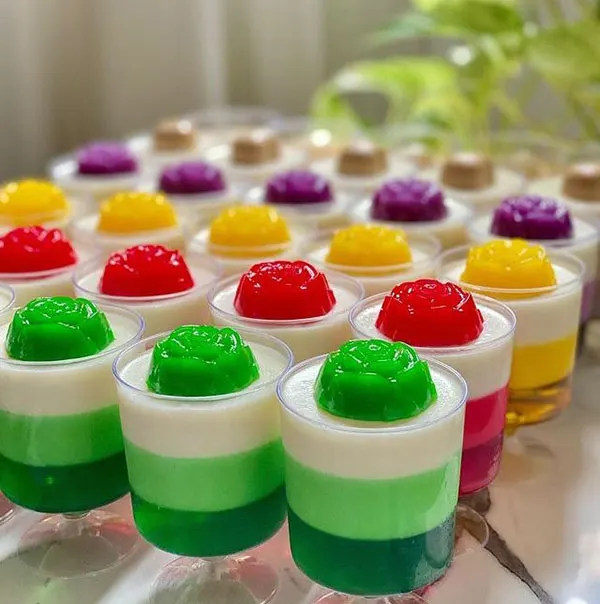 33 مدل ژله شب یلدا لیوانی؛ دسر قرمزِ خوشگل و فوری 🍉 9 Yalda Night Jelly in a glass 6