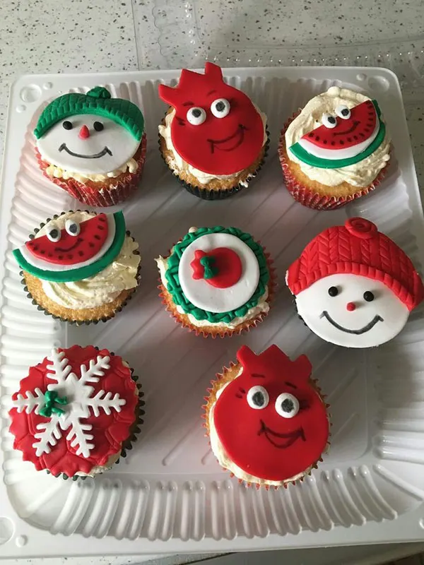 27 مدل مینی کیک شب یلدا؛ کوچولو، خوشگل و کاملاً یلدایی 11 Yalda Night Mini Cake 7