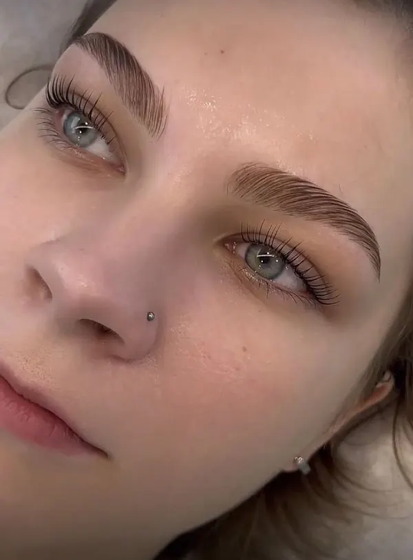 33 مدل لیفت ابرو دخترانه | کدومش به صورتت میاد؟ نچرال یا زاویهدار؟ 7 Eyebrow lift model 3