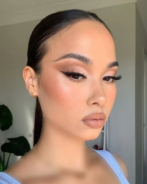 آرایش نود دخترانه خاص 2026؛ ترند محبوب دخترای مینیمال! 15 Girls nude makeup 13
