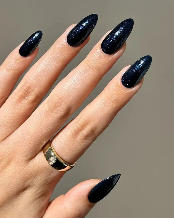 Navy nail 17