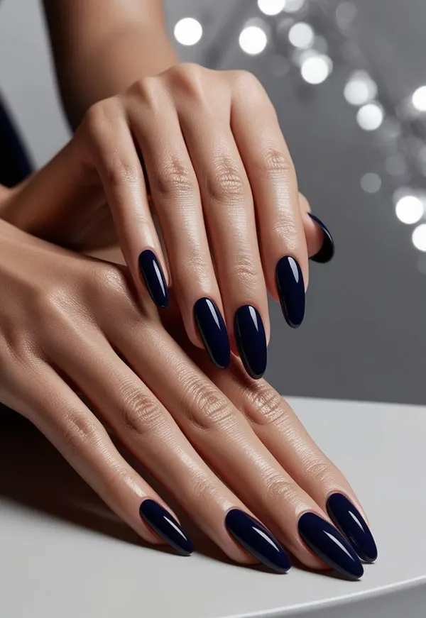 Navy nail 19