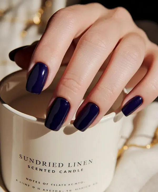 Navy nail 28