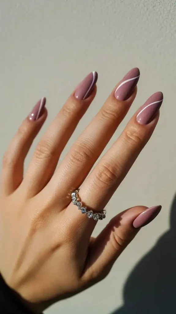 30 مدل رنگ ناخن کالباسی؛ مات یا براق؟ کدومش شیکتره؟ 10 Sausage nail polish 11