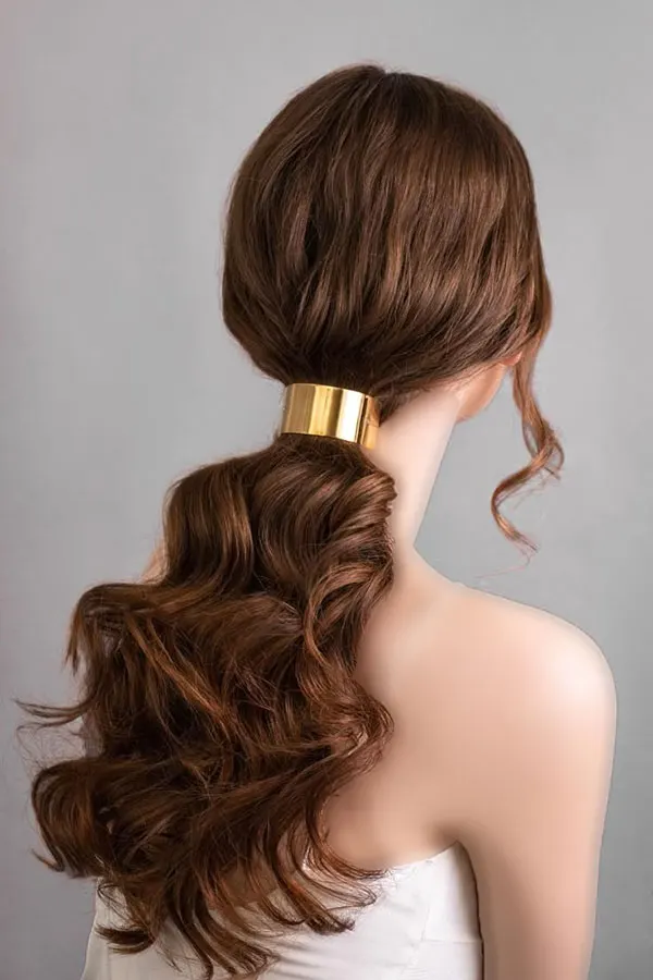 Stylish ponytail hairstyle 24